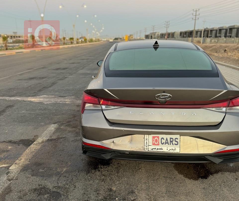 هیوندای ئەلەنترا